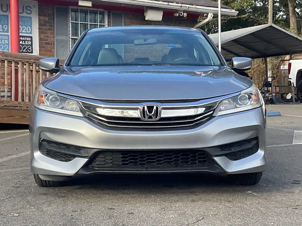 2017 Honda Accord Image 2