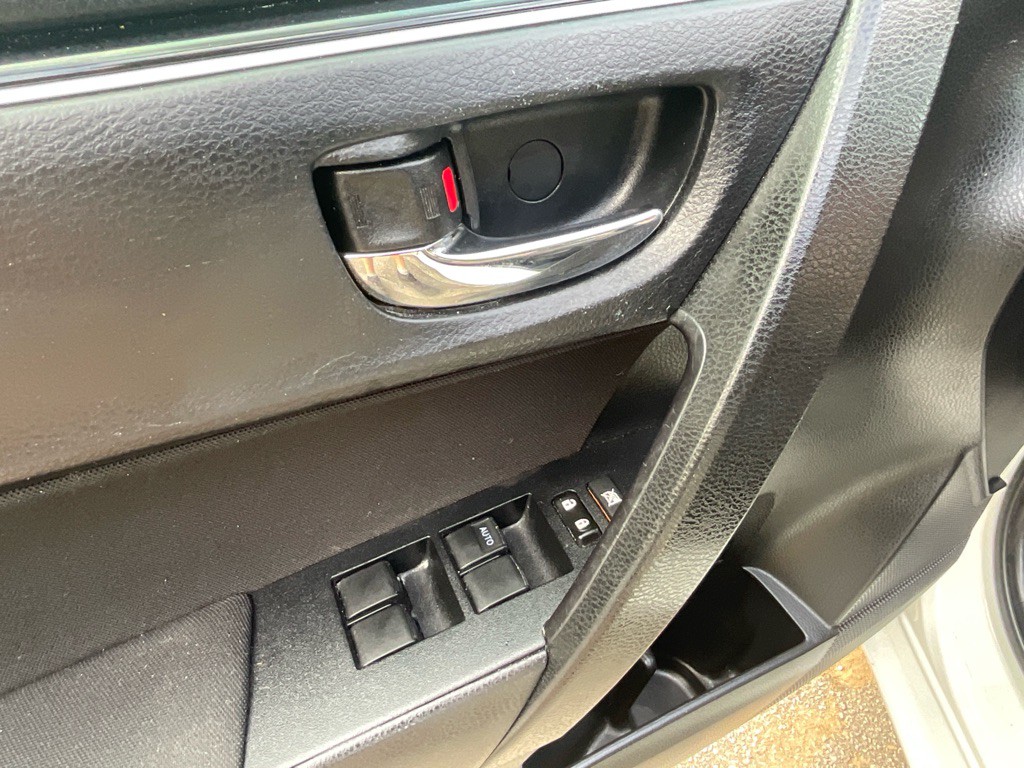 2019 Toyota Corolla Image 37