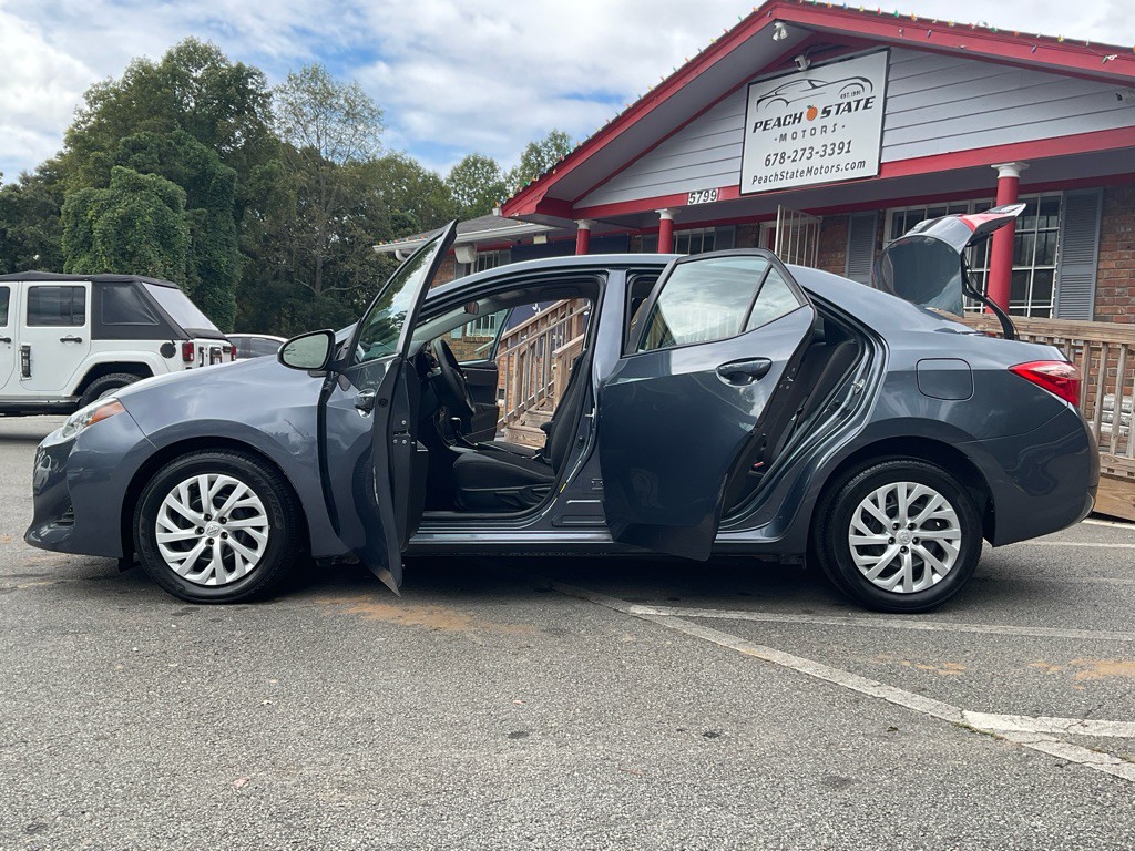2019 Toyota Corolla Image 30