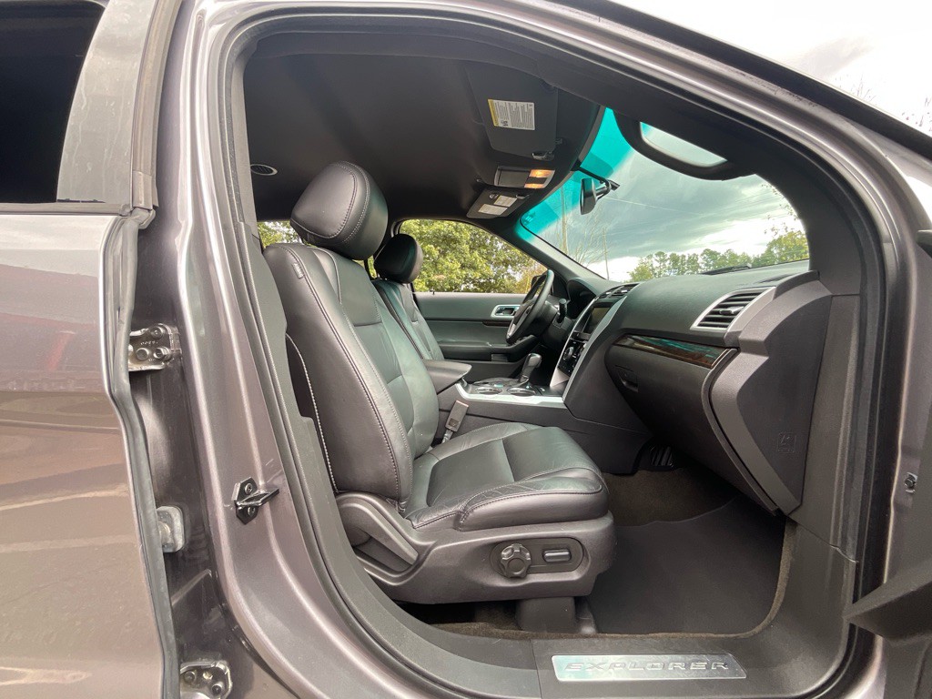 2014 Ford Explorer Image 16