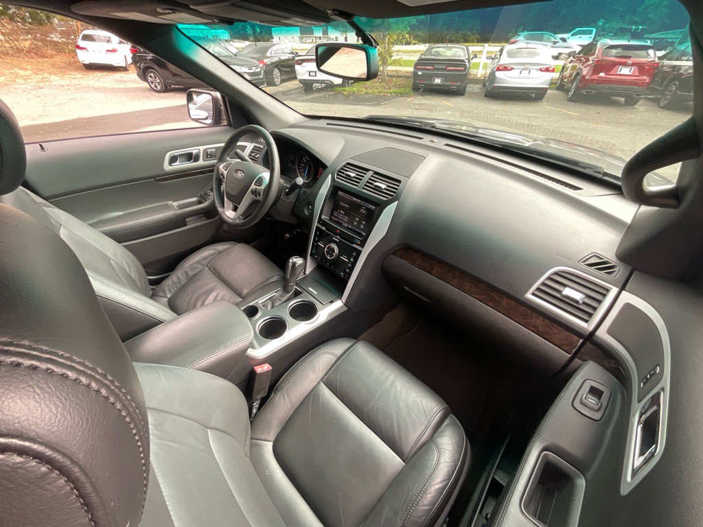 2014 Ford Explorer Image 17