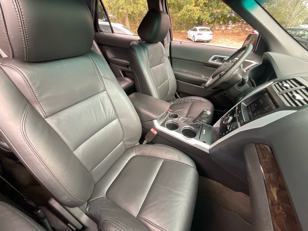 2014 Ford Explorer Image 18