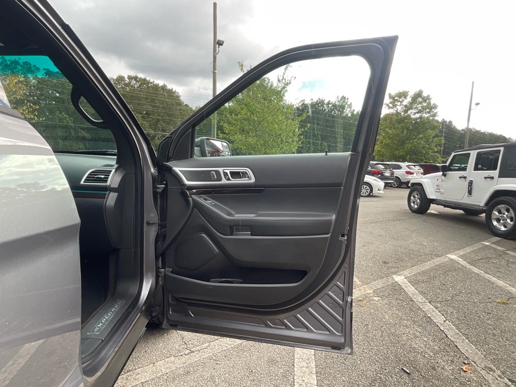 2014 Ford Explorer Image 40