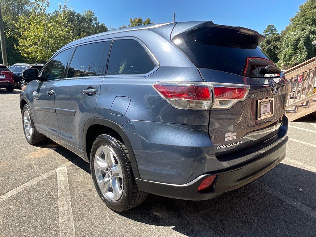 2016 Toyota Highlander Image 7