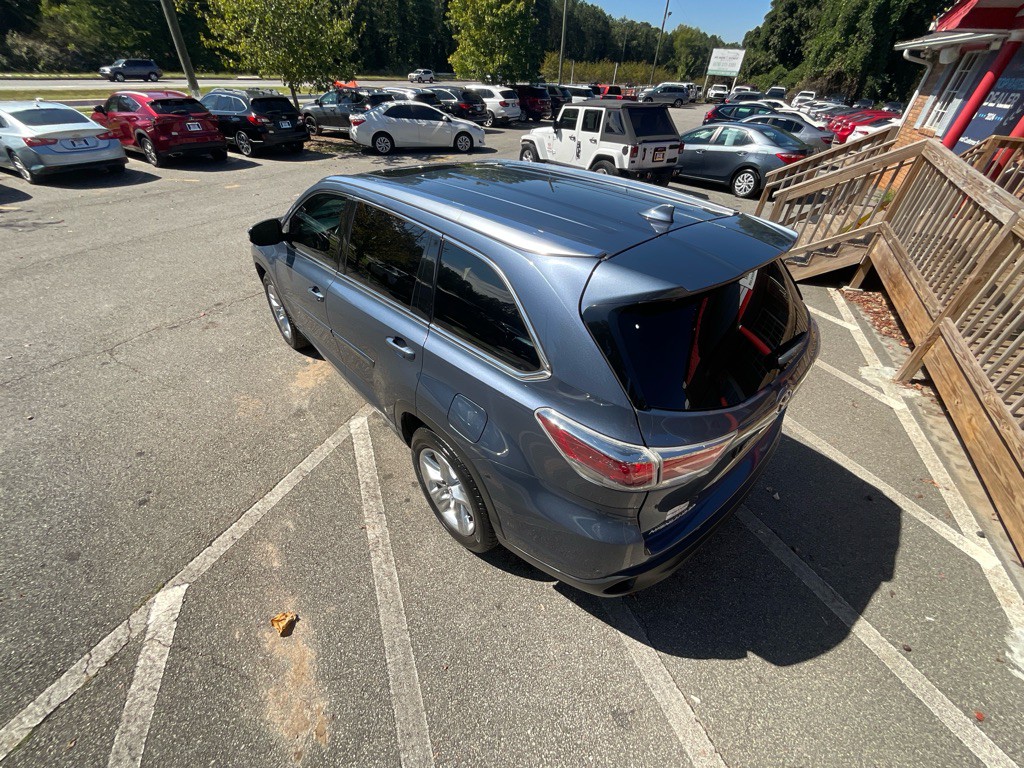 2016 Toyota Highlander Image 11
