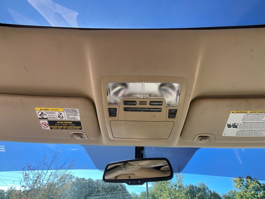 2016 Toyota Highlander Image 26