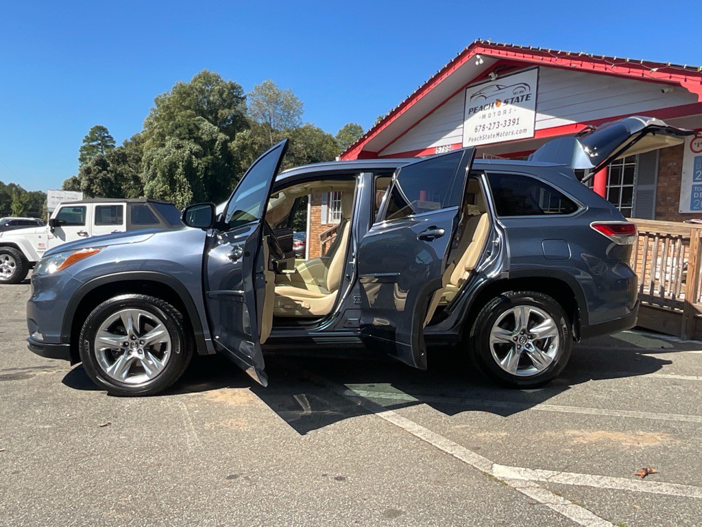 2016 Toyota Highlander Image 35