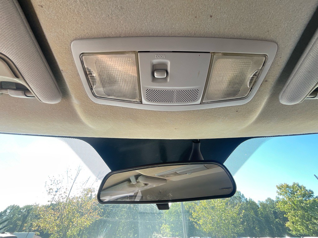 2013 Mitsubishi Outlander Image 24