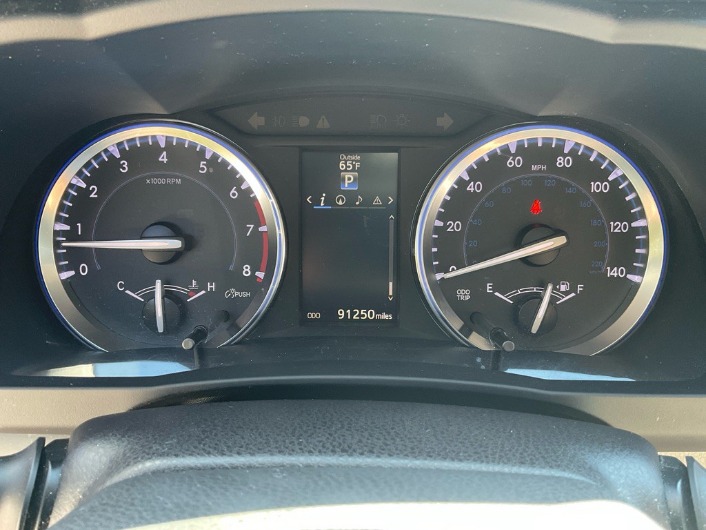 2016 Toyota Highlander Image 25