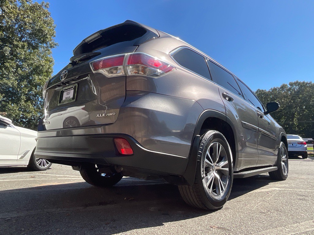 2016 Toyota Highlander Image 46