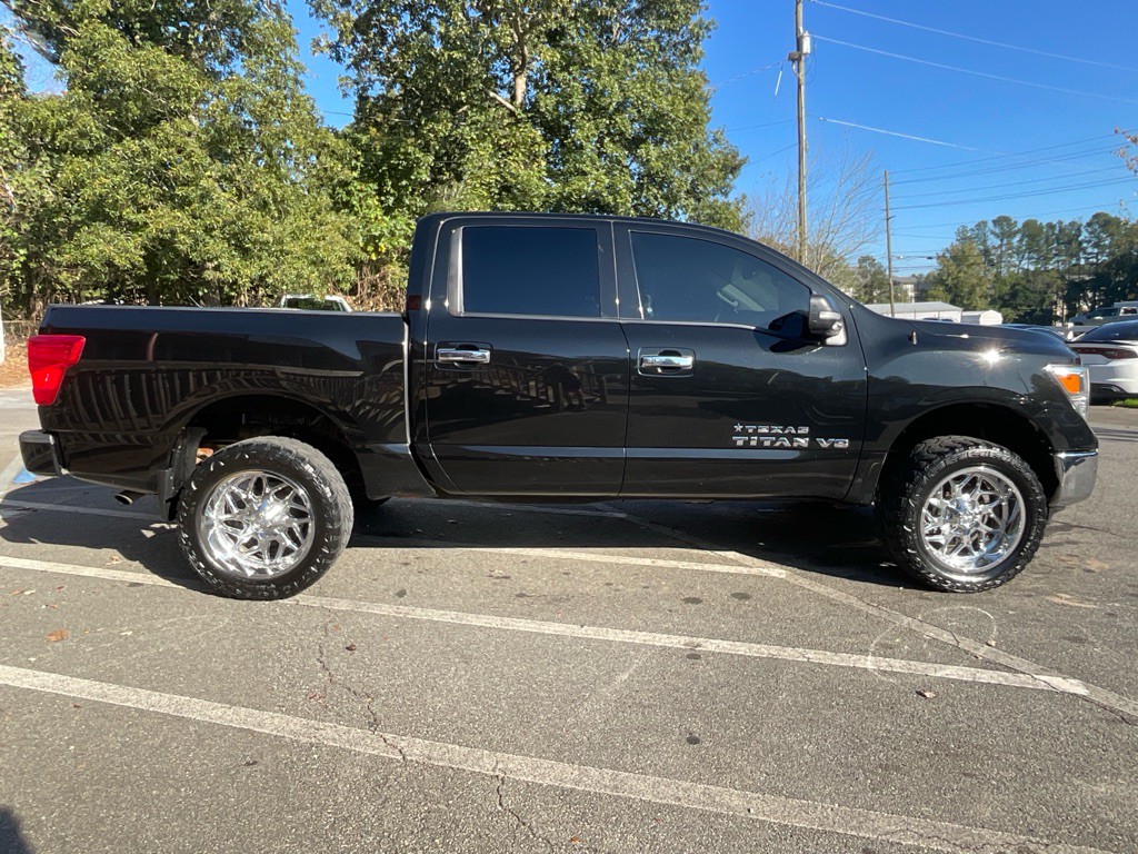 2018 Nissan Titan Image 4
