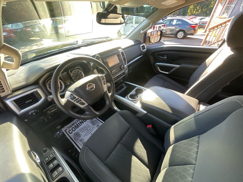 2018 Nissan Titan Image 14