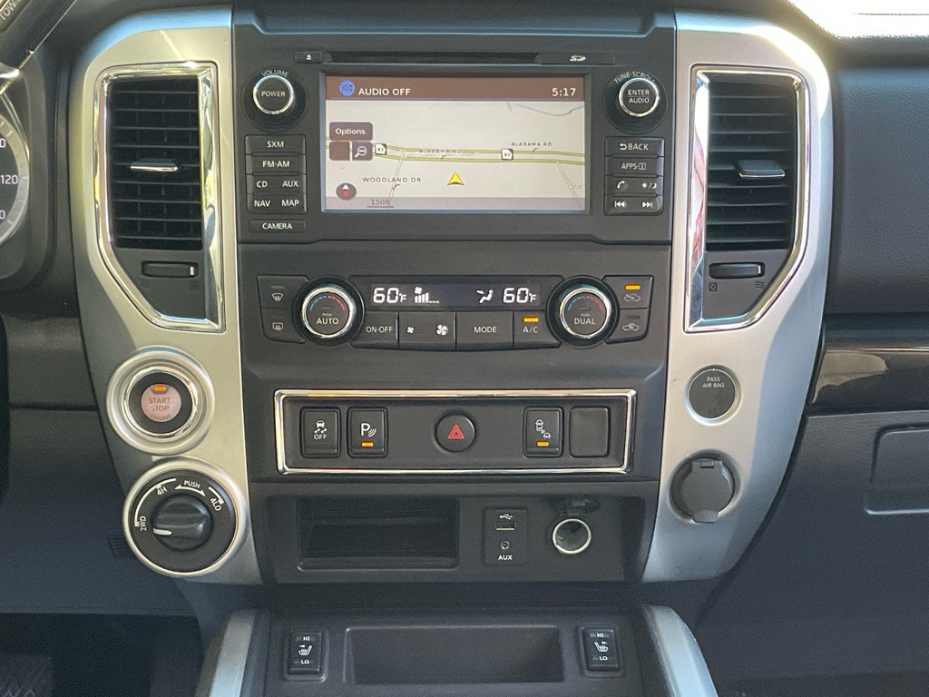 2018 Nissan Titan Image 20