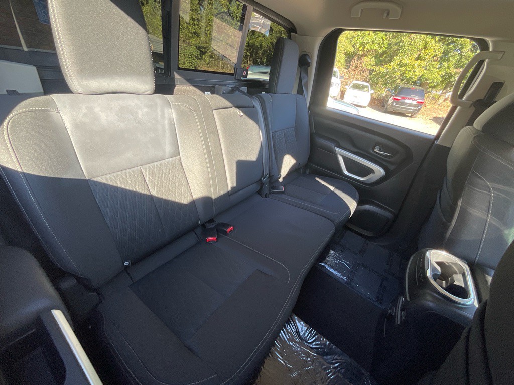 2018 Nissan Titan Image 31