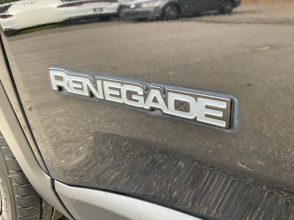 2017 Jeep Renegade Image 10