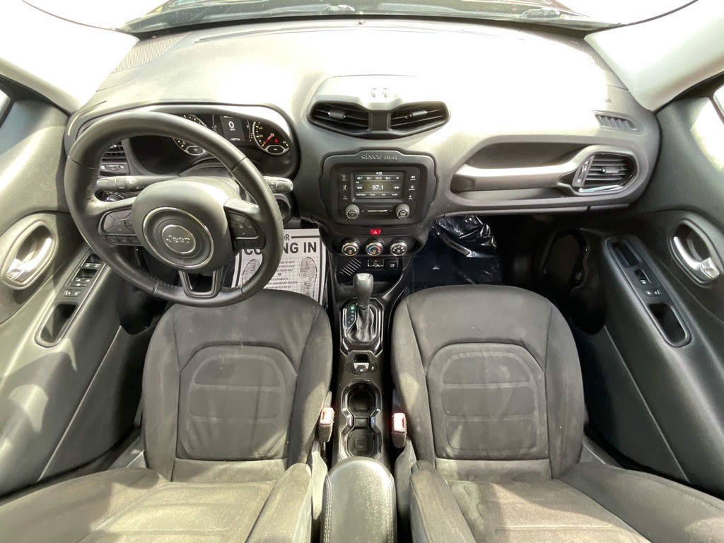 2017 Jeep Renegade Image 21