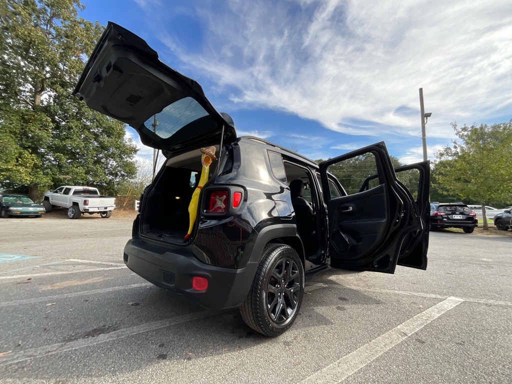 2017 Jeep Renegade Image 33