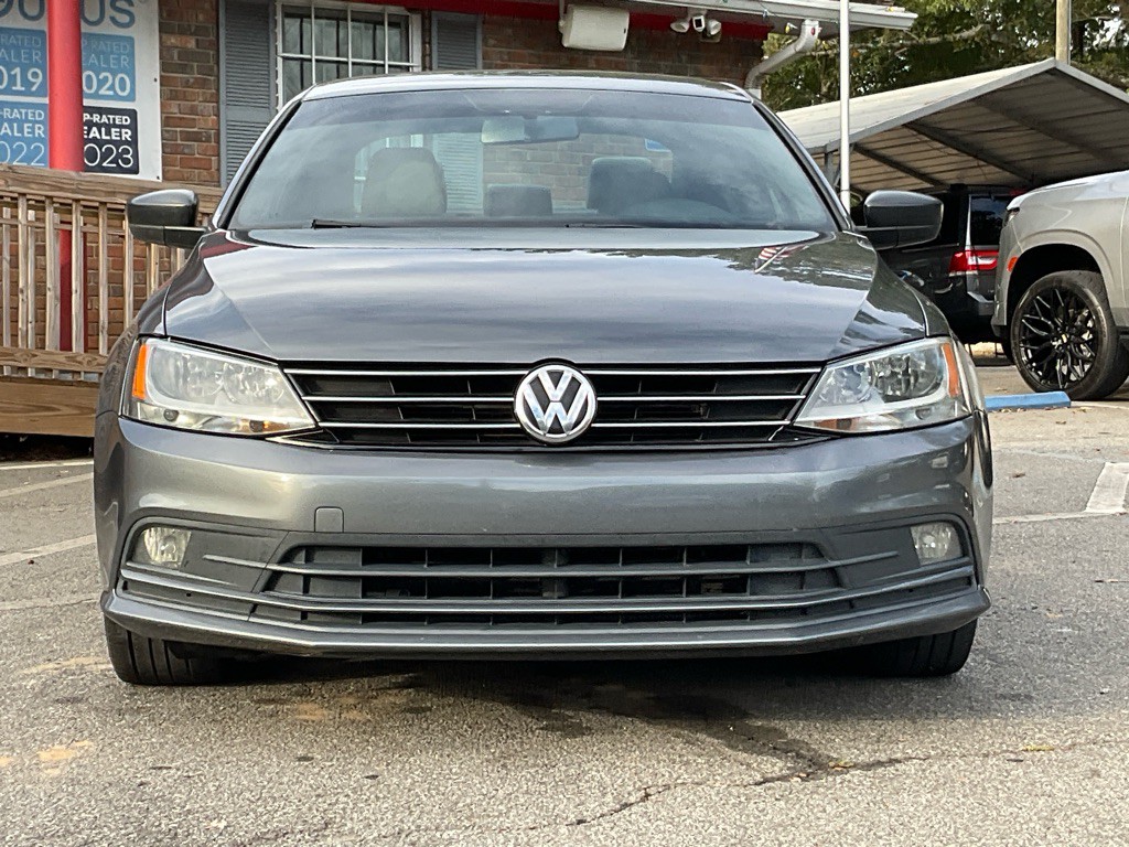 2016 Volkswagen Jetta Image 2