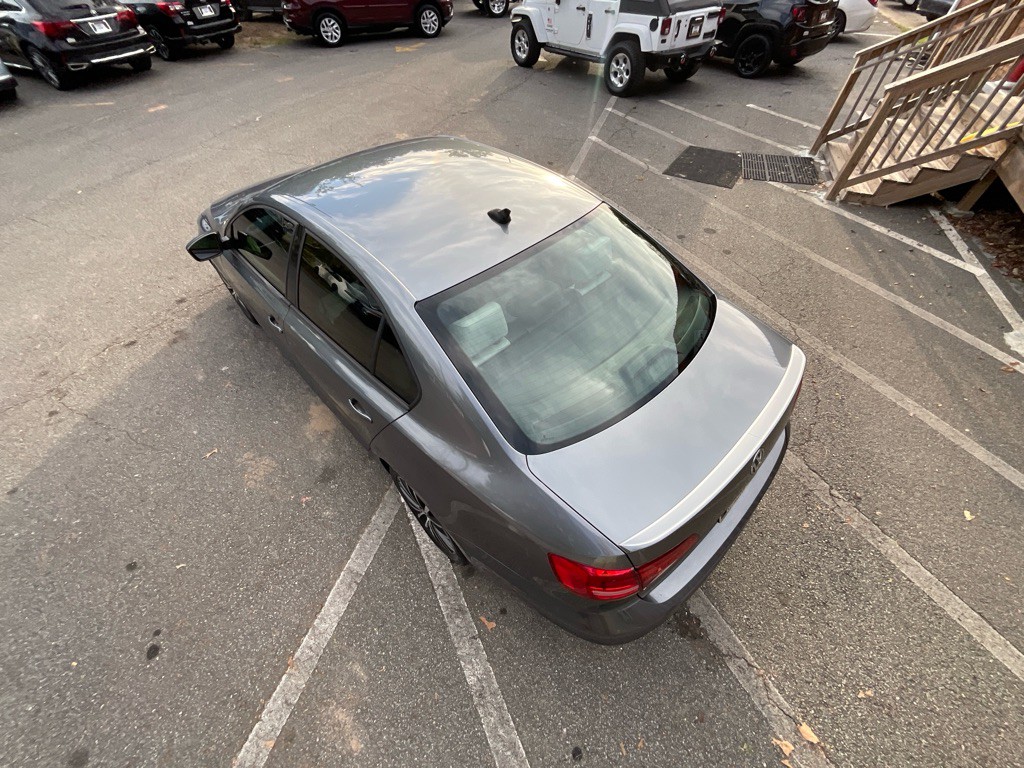 2016 Volkswagen Jetta Image 11