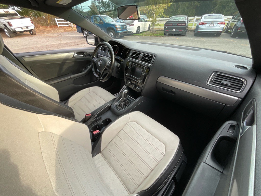 2016 Volkswagen Jetta Image 18