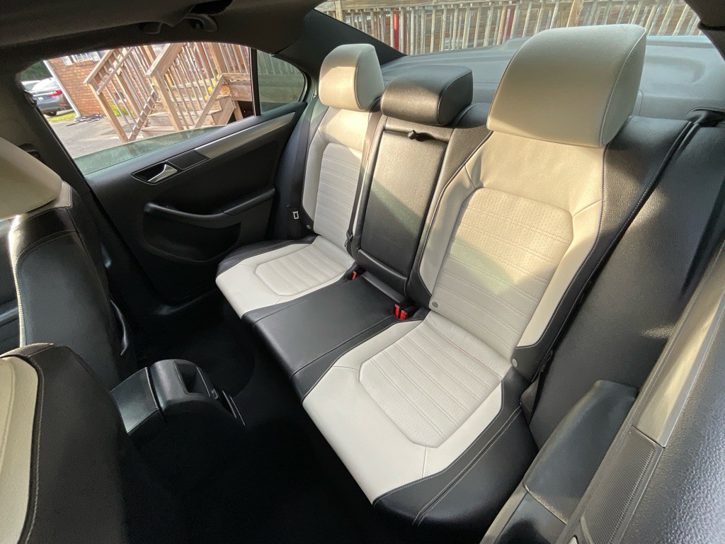 2016 Volkswagen Jetta Image 30