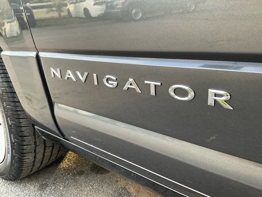 2015 Lincoln Navigator Image 11
