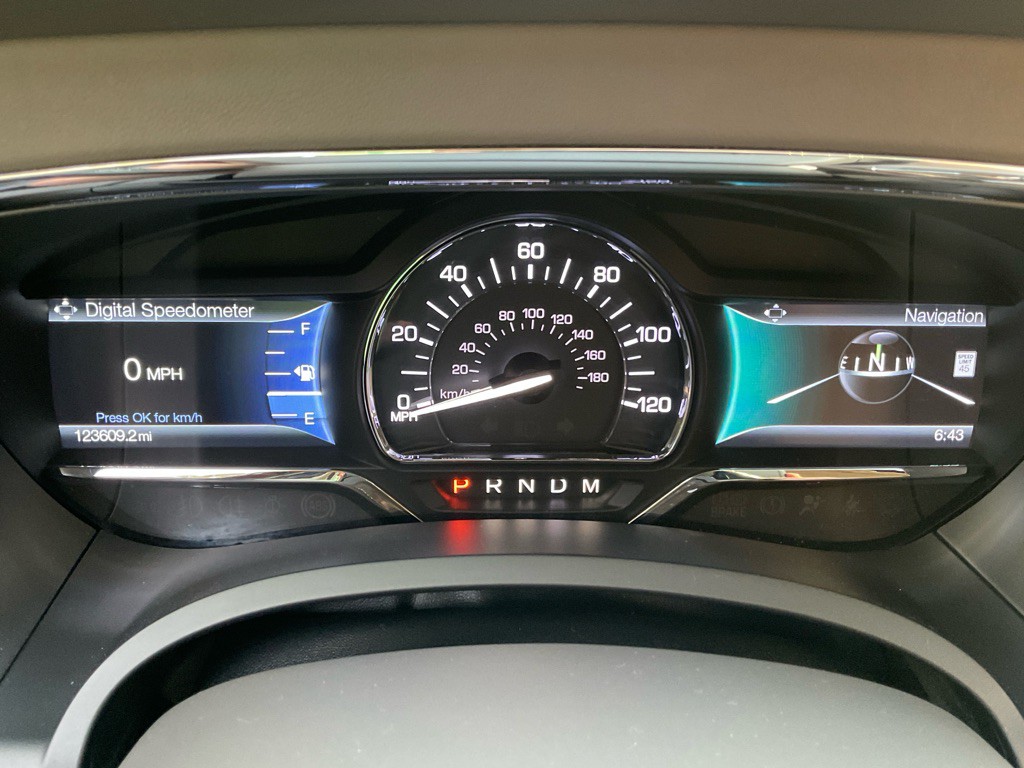 2015 Lincoln Navigator Image 27