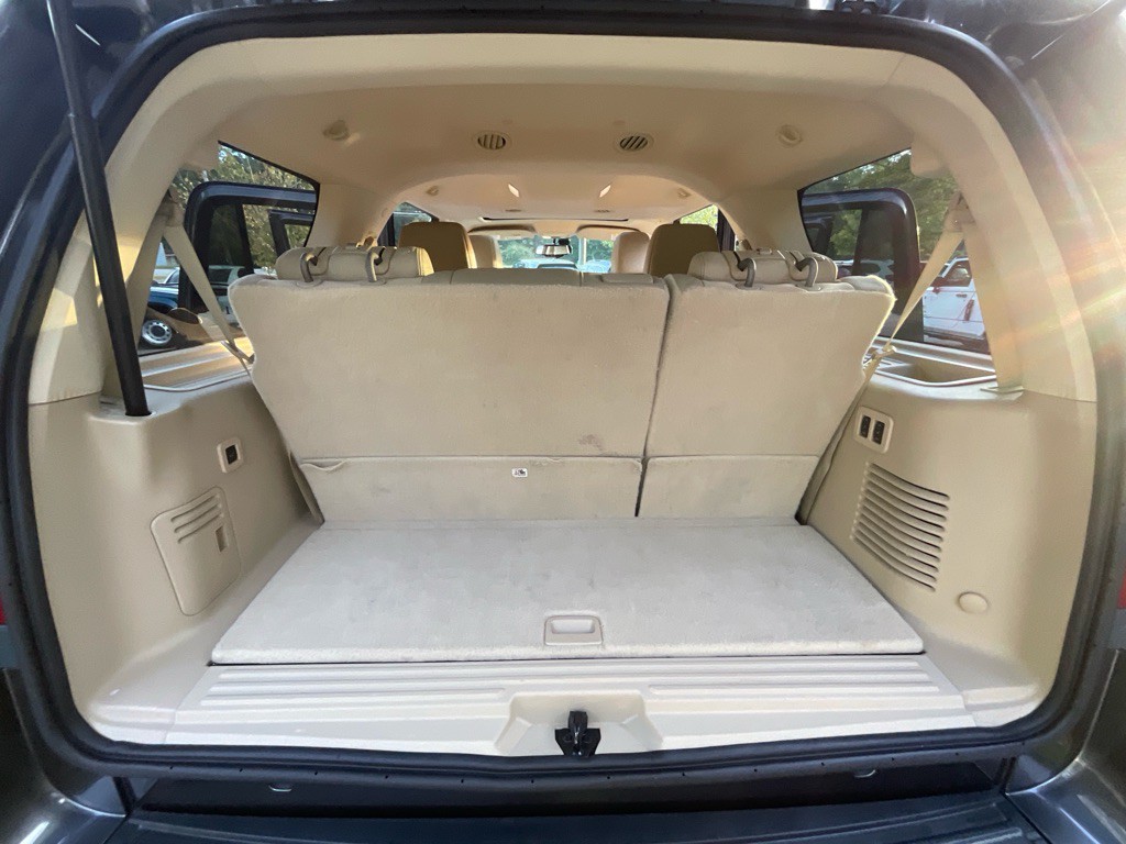 2015 Lincoln Navigator Image 40