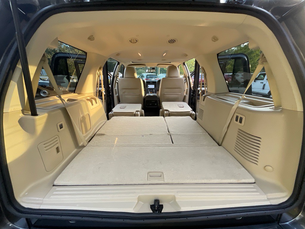 2015 Lincoln Navigator Image 42