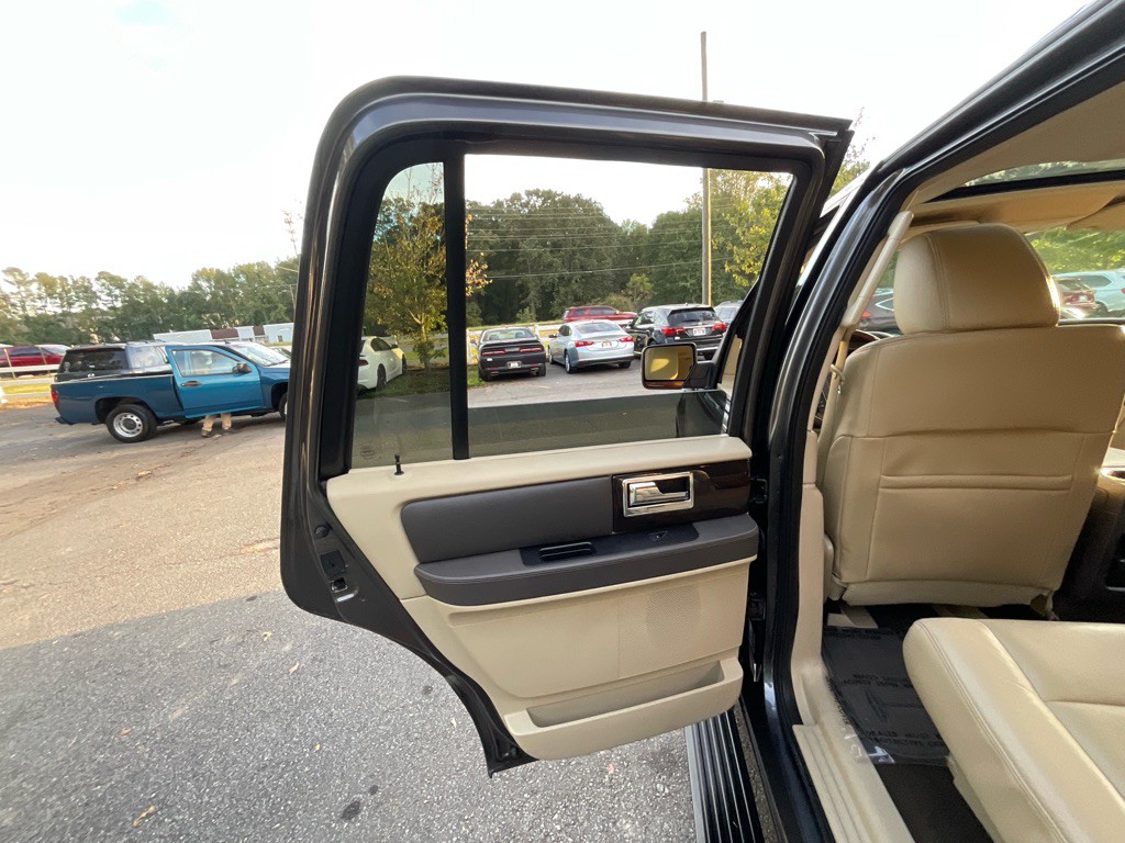 2015 Lincoln Navigator Image 47