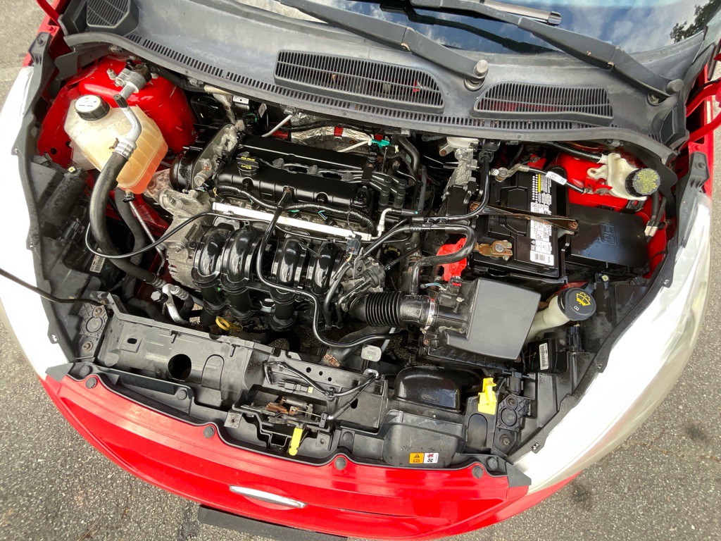 2013 Ford Fiesta Image 10