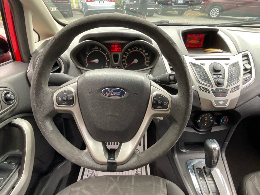 2013 Ford Fiesta Image 19