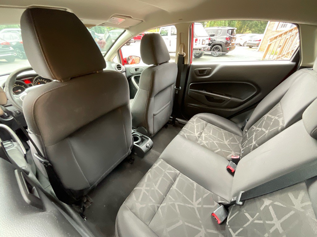 2013 Ford Fiesta Image 23