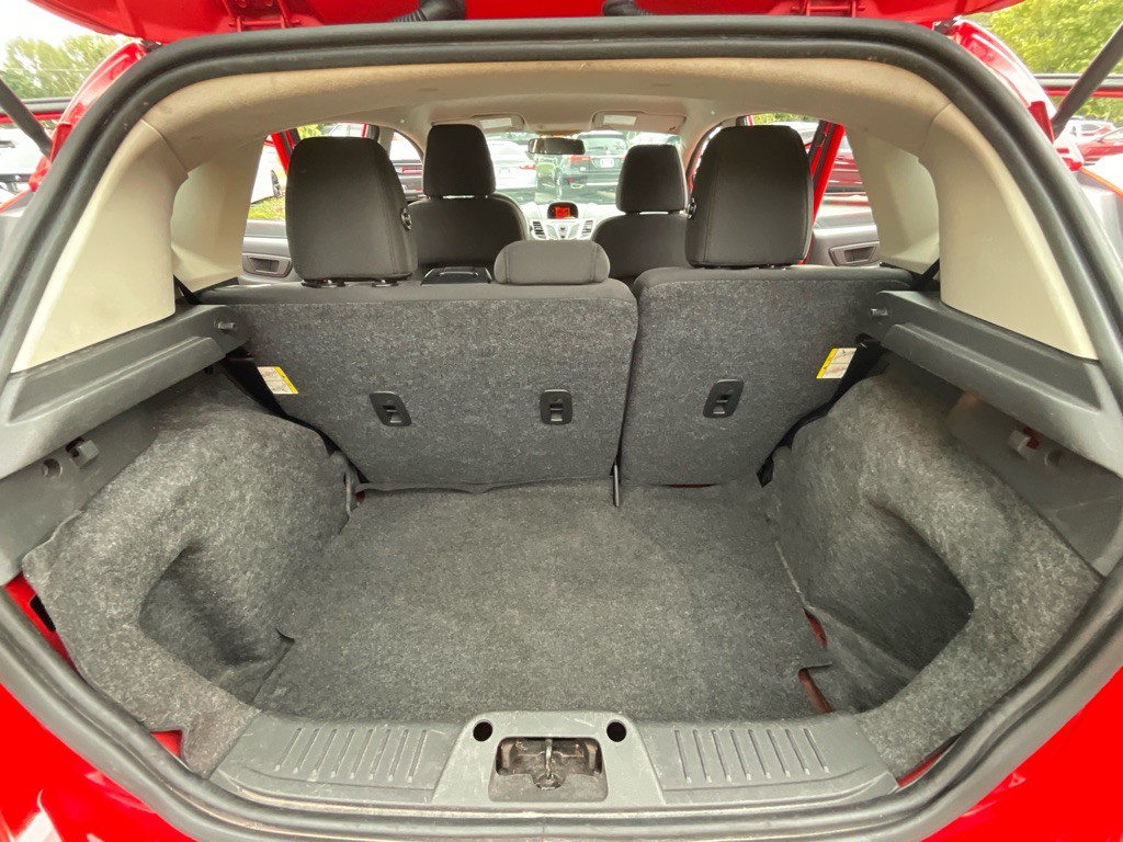 2013 Ford Fiesta Image 30