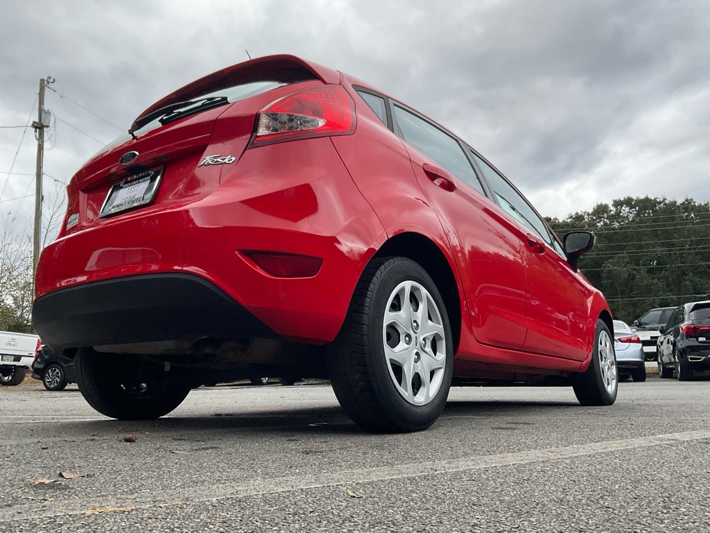 2013 Ford Fiesta Image 39