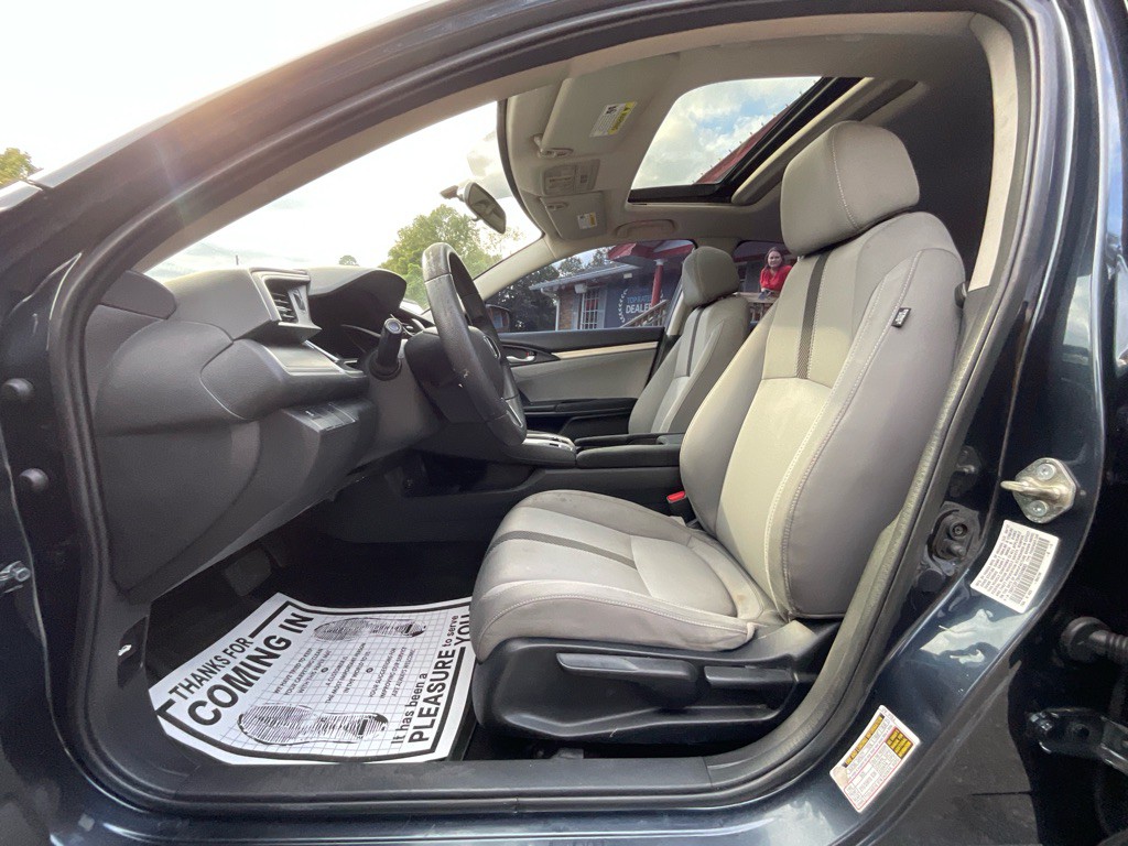 2017 Honda Civic Image 13