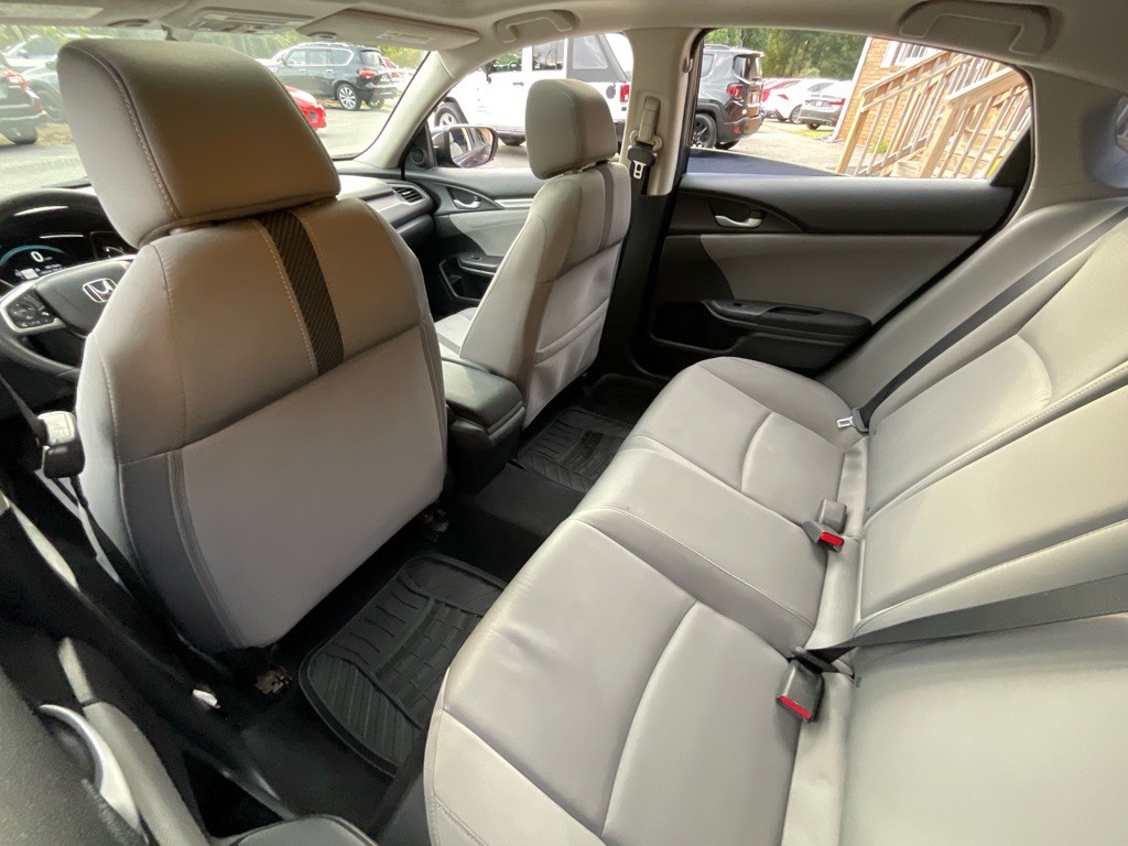 2017 Honda Civic Image 29