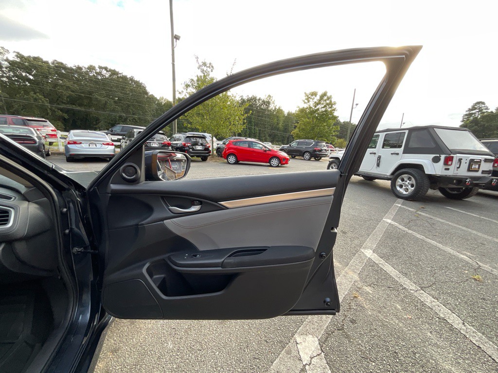 2017 Honda Civic Image 41