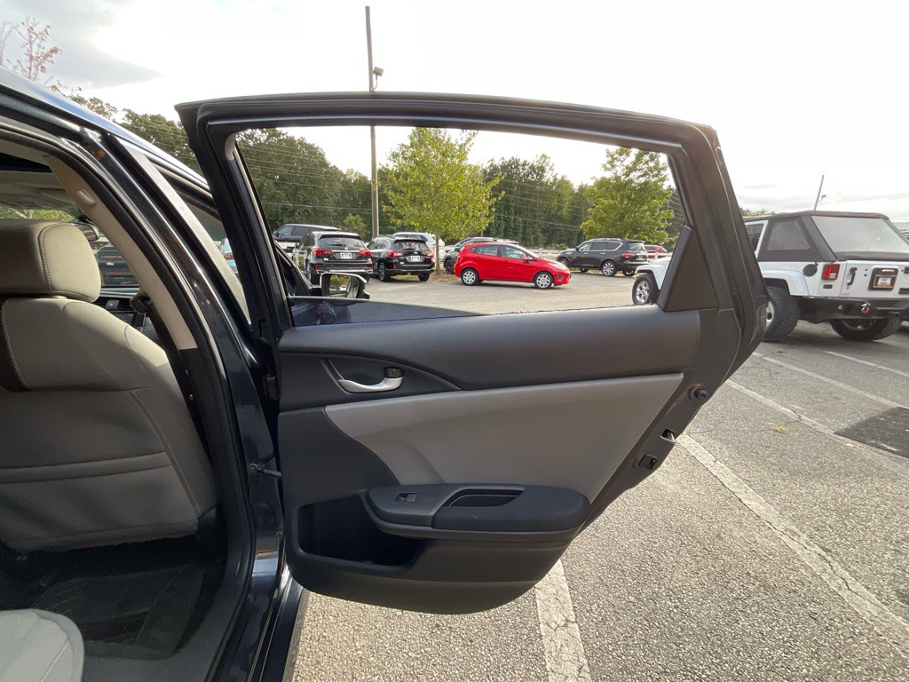 2017 Honda Civic Image 42