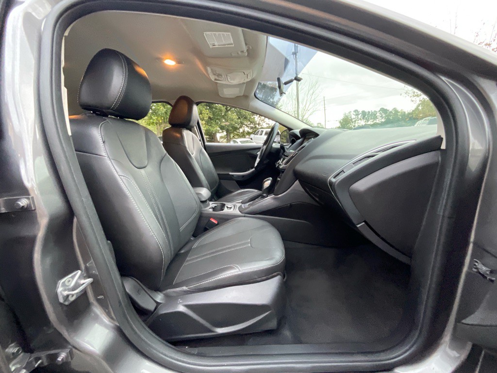 2014 Ford Focus Image 17