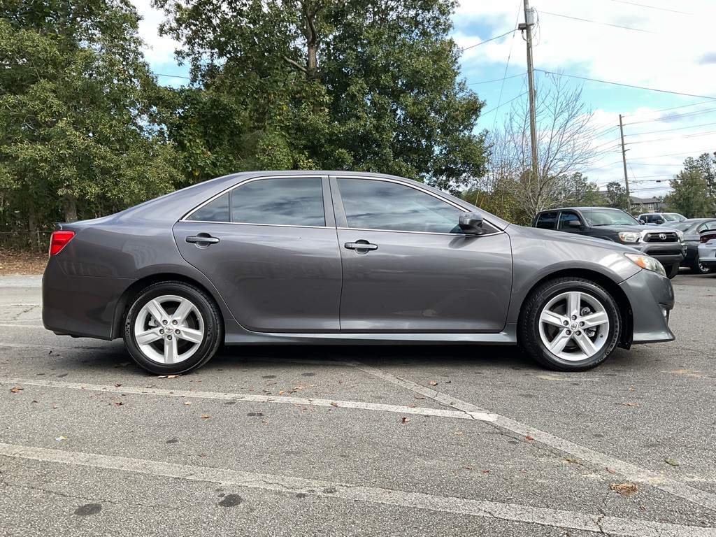 2014 Toyota Camry Image 4