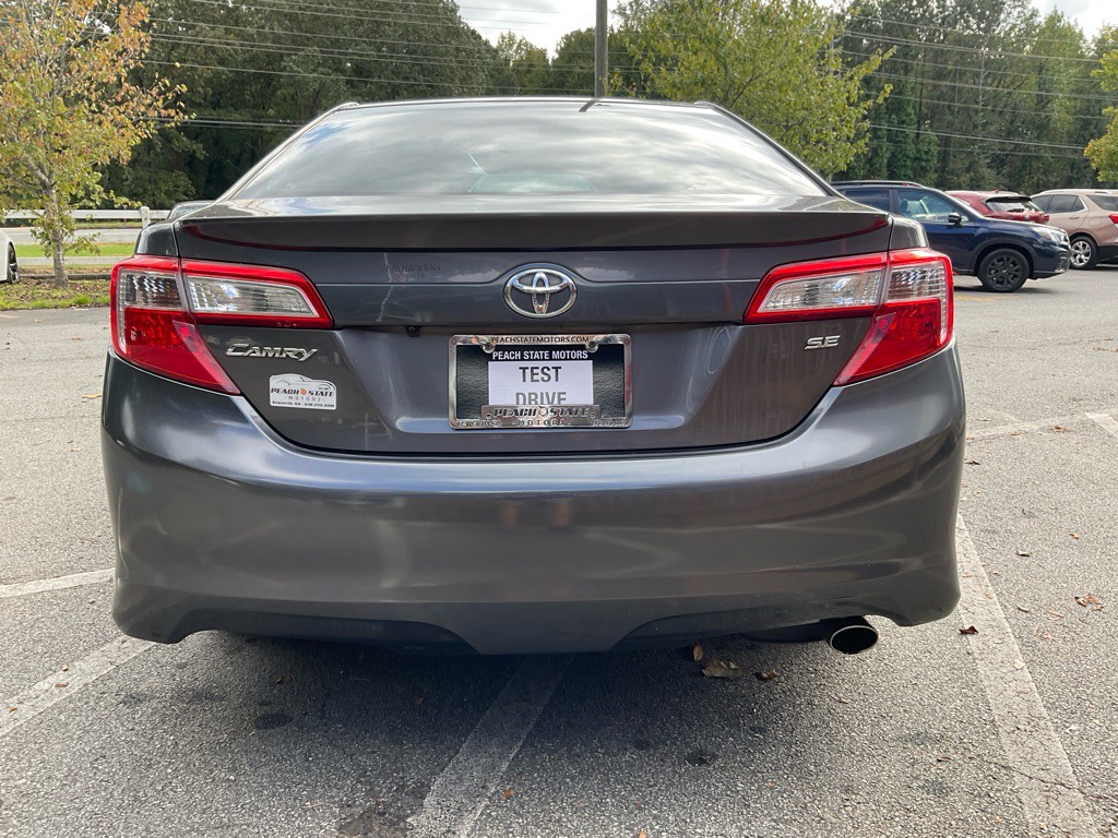 2014 Toyota Camry Image 6