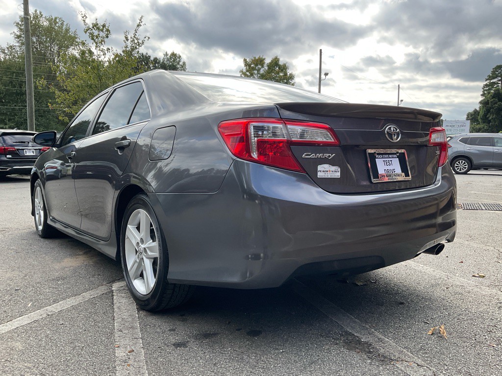 2014 Toyota Camry Image 7