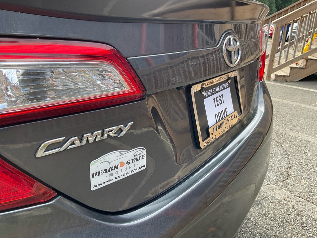 2014 Toyota Camry Image 9