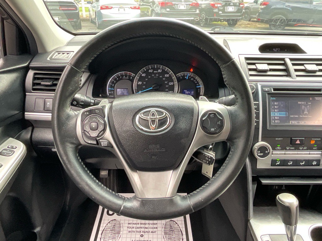 2014 Toyota Camry Image 23
