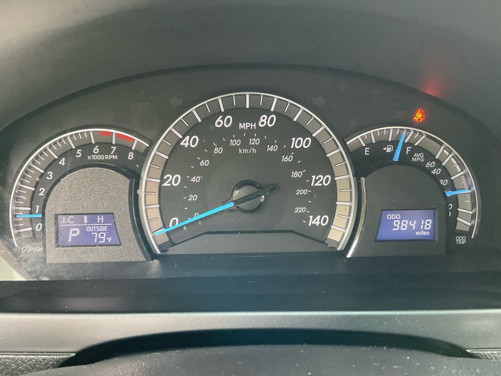 2014 Toyota Camry Image 29