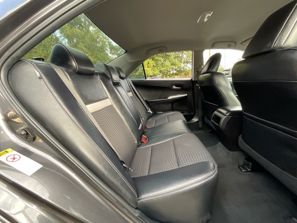 2014 Toyota Camry Image 30