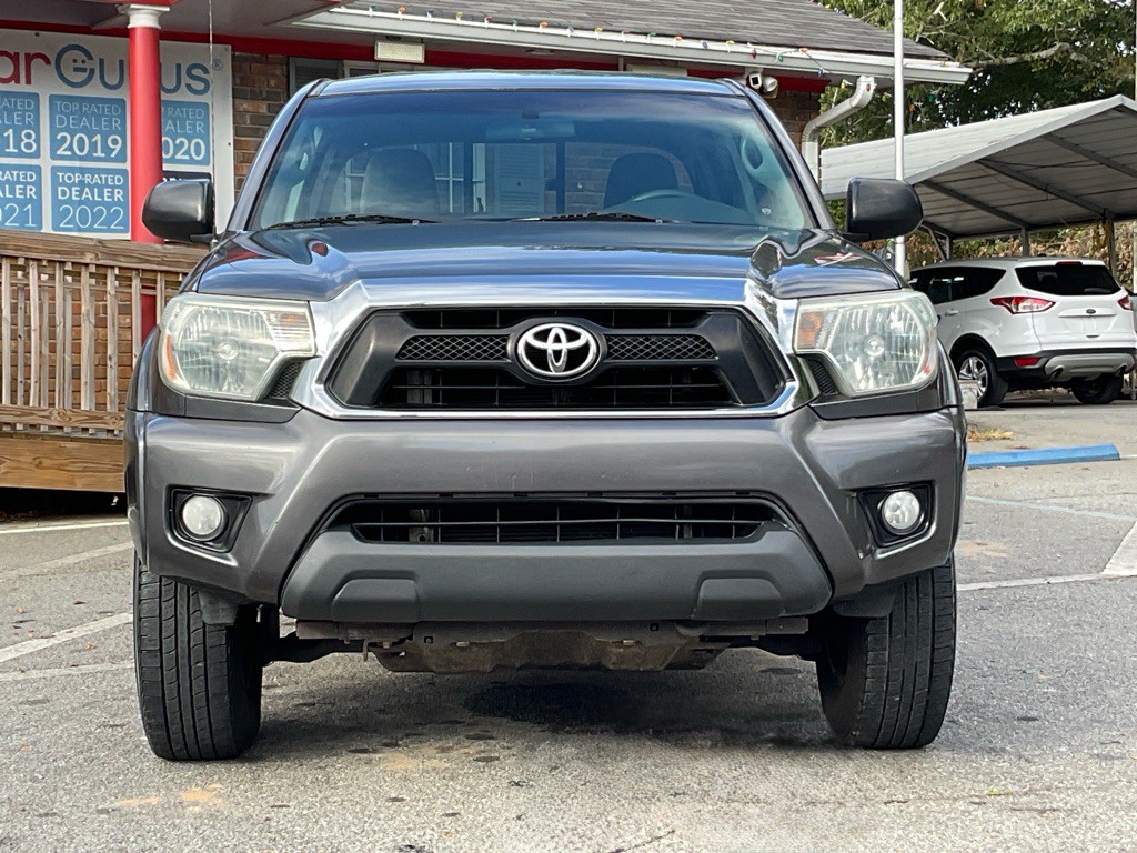 2015 Toyota Tacoma Image 2