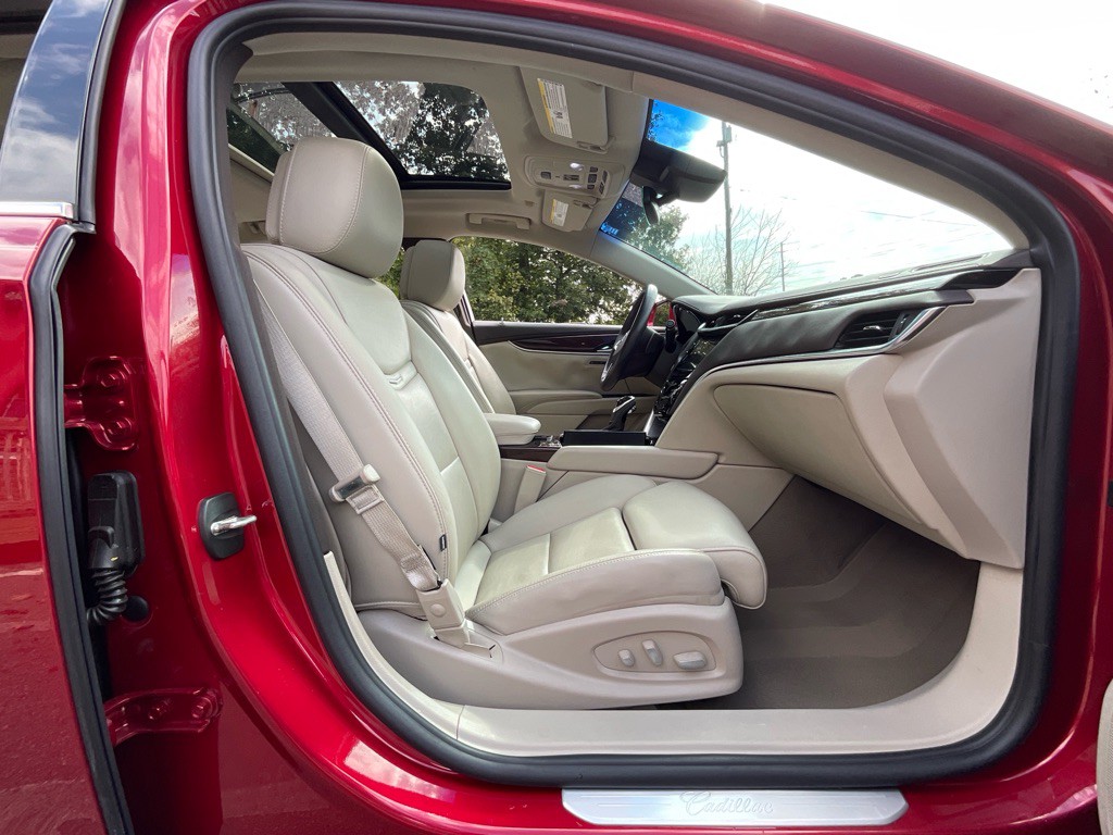 2014 Cadillac XTS Image 16