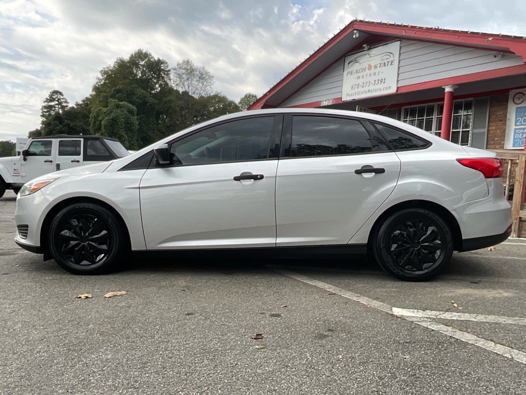2015 Ford Focus Image 8